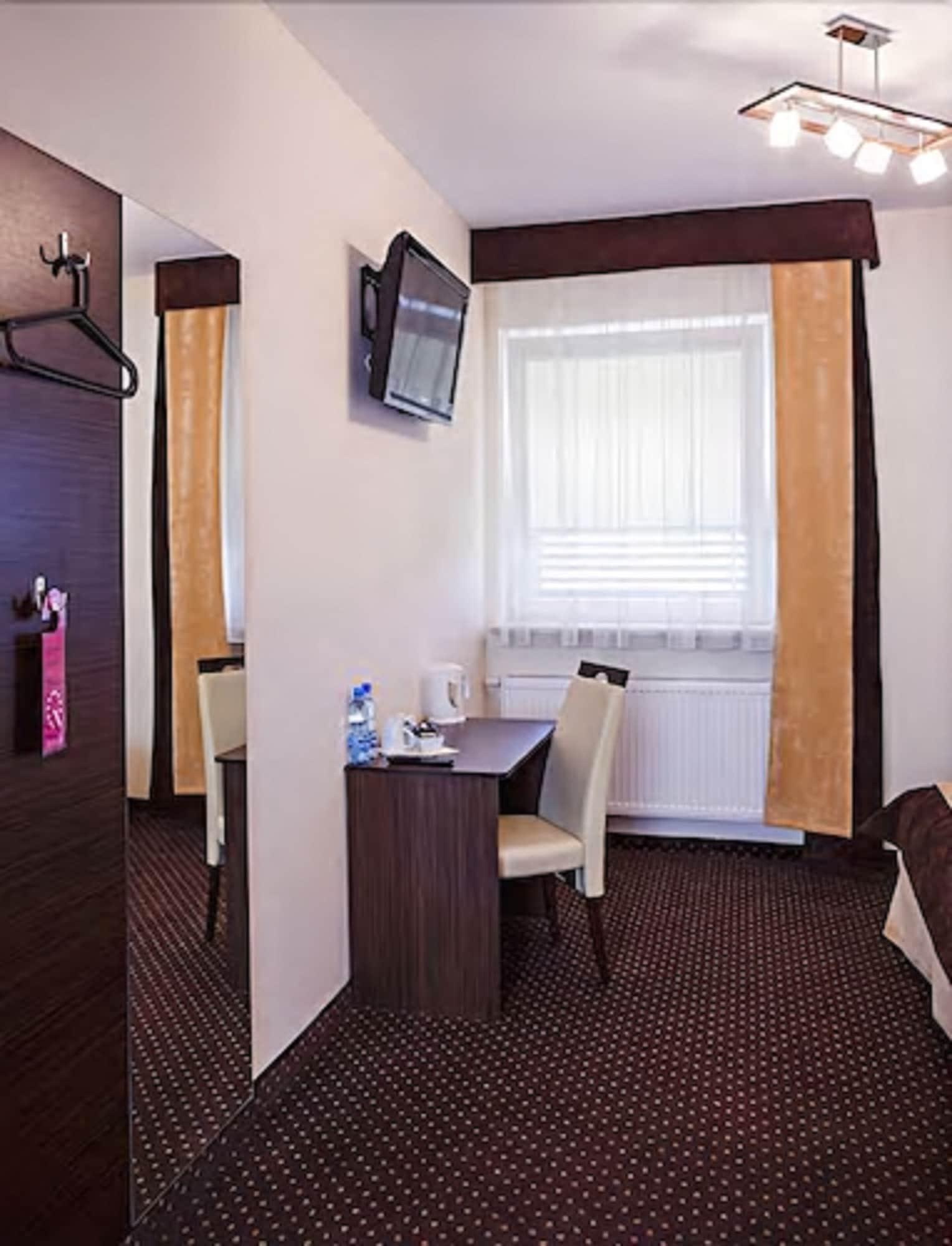 Boutique Hotel'S I Milionowa Lódź Exterior foto